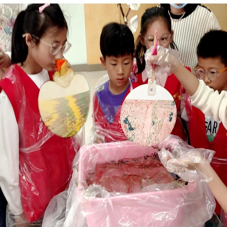 活动发布 | 跟非遗老师手工制作漆扇,参观秦淮非遗馆!|非遗_新浪新闻