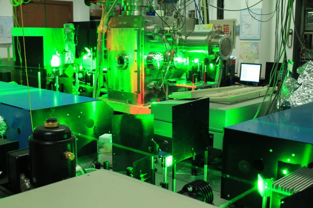 图丨中国科学院大连化学物理研究所的实验室（来源：肖春雷）