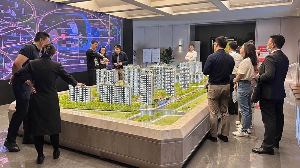 实探北京「五一」楼市：新政后劲儿明显 客户到访量激增__财经头条