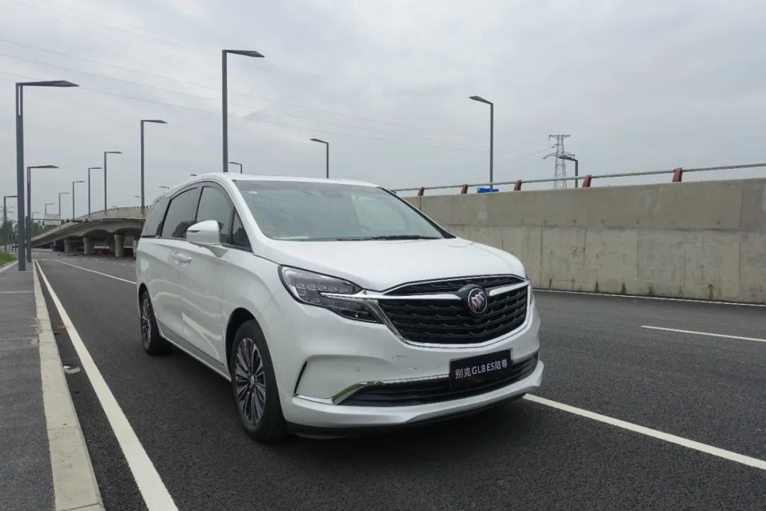 加之丰田两款mpv虽然是油混,但好歹也是节能型汽车.