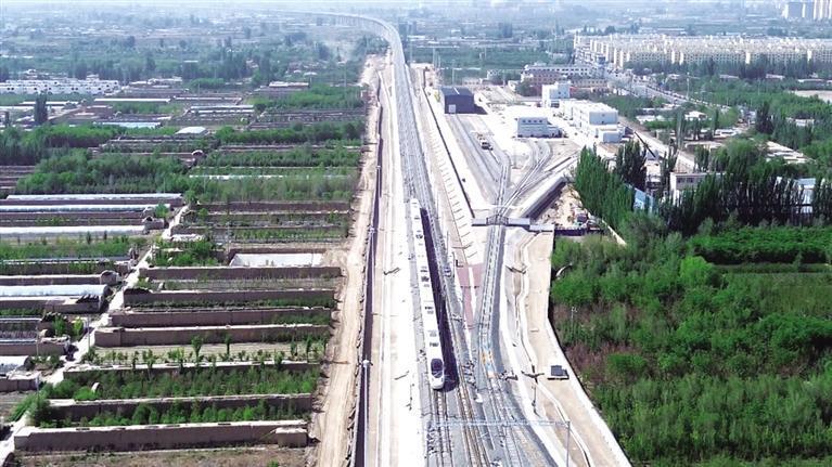 兰张高铁兰武段运行试验启动