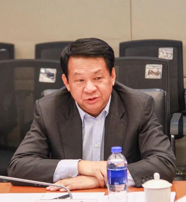 周政 资料图周政出生于1963年,湖北黄梅人,曾在原航空航天部第609研究