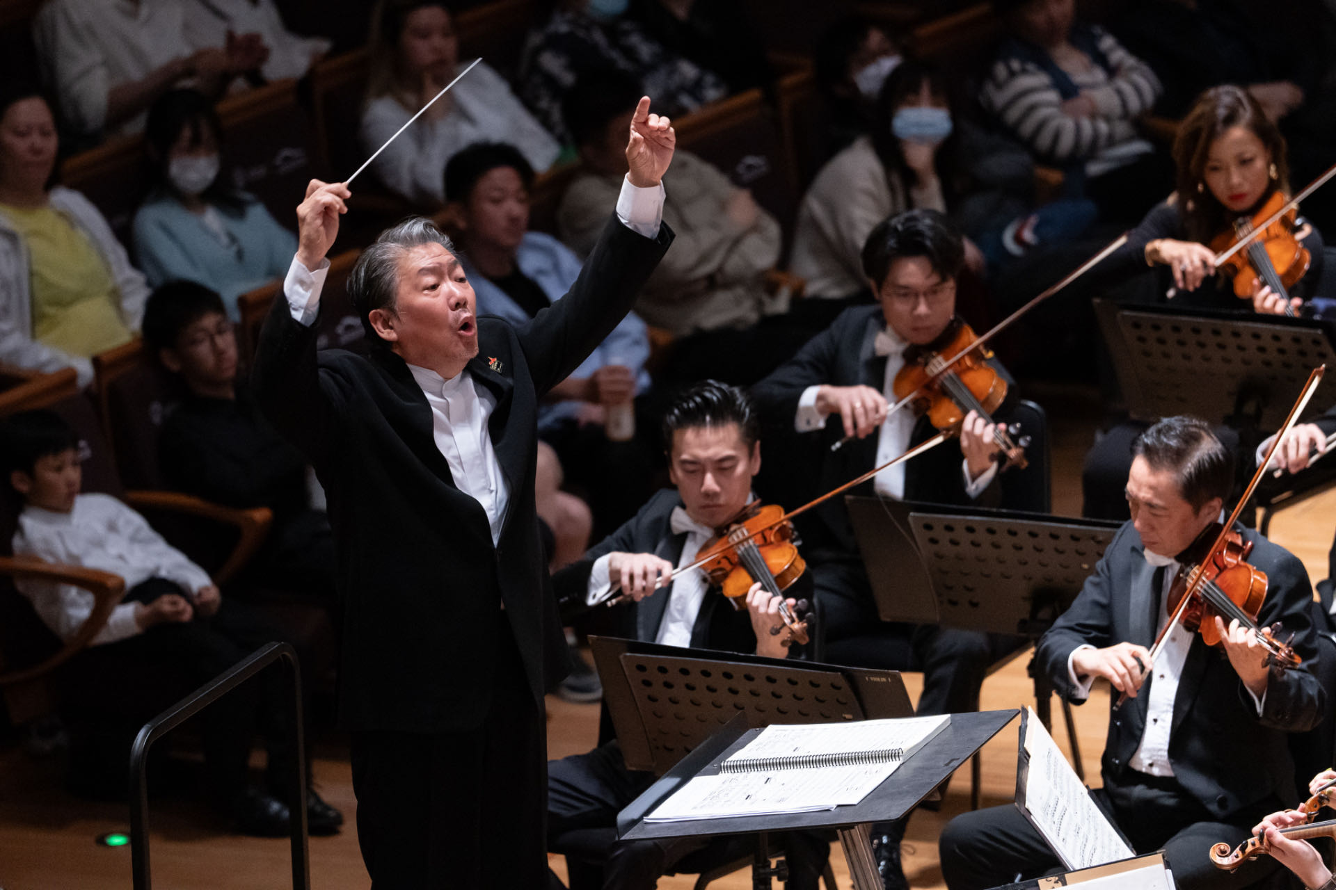 难忘一夜!余隆 王健,香港管弦乐团声动上海滩