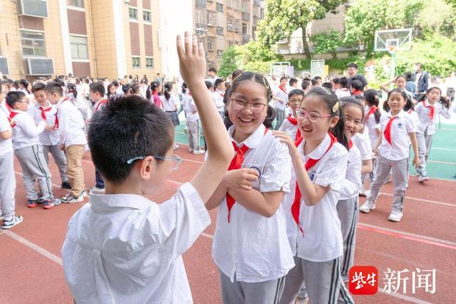 南京市力学小学首届小风铃微笑成长节助力学生创造性成长