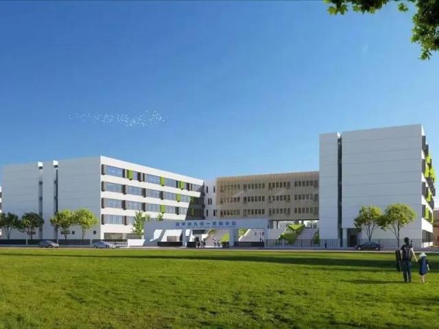 首都师范大学附属中学科学城学校位于海淀区