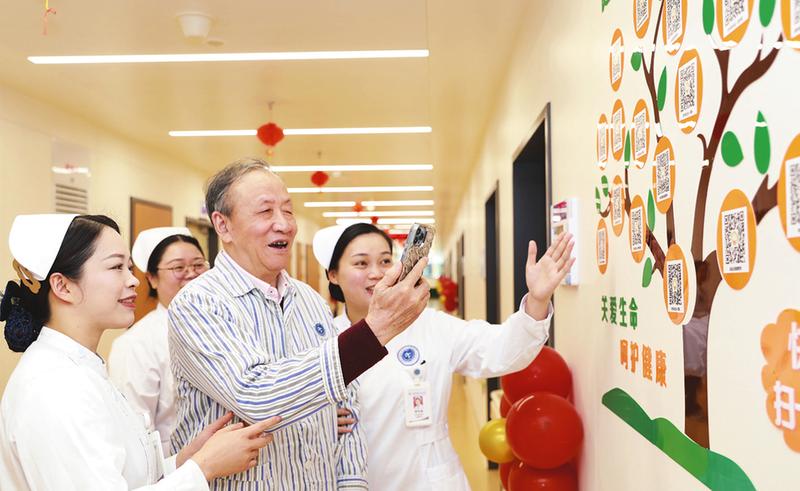 (陈永尚 摄)72南宁市第二人民医院充分发挥自身护理特色优势,组建