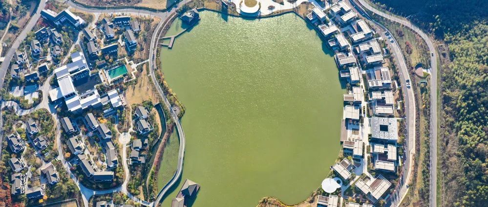 俯瞰湖州市吴兴区妙西镇西塞科学谷全景(2023年12月1日)项飞摄