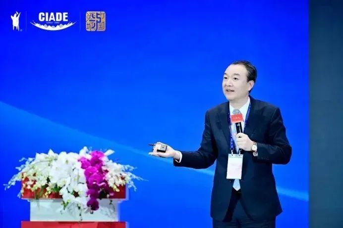 他山之石 | 杨秀龙:"七个哇"与消费服务升级