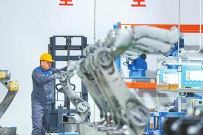 成都卡诺普机器人技术公司生产线一角。受访者供图
