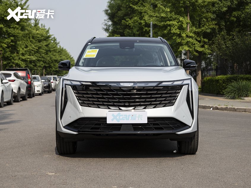 吉利 博越l新博越l的外观延续了现款车型的设计,它是吉利基于"vision