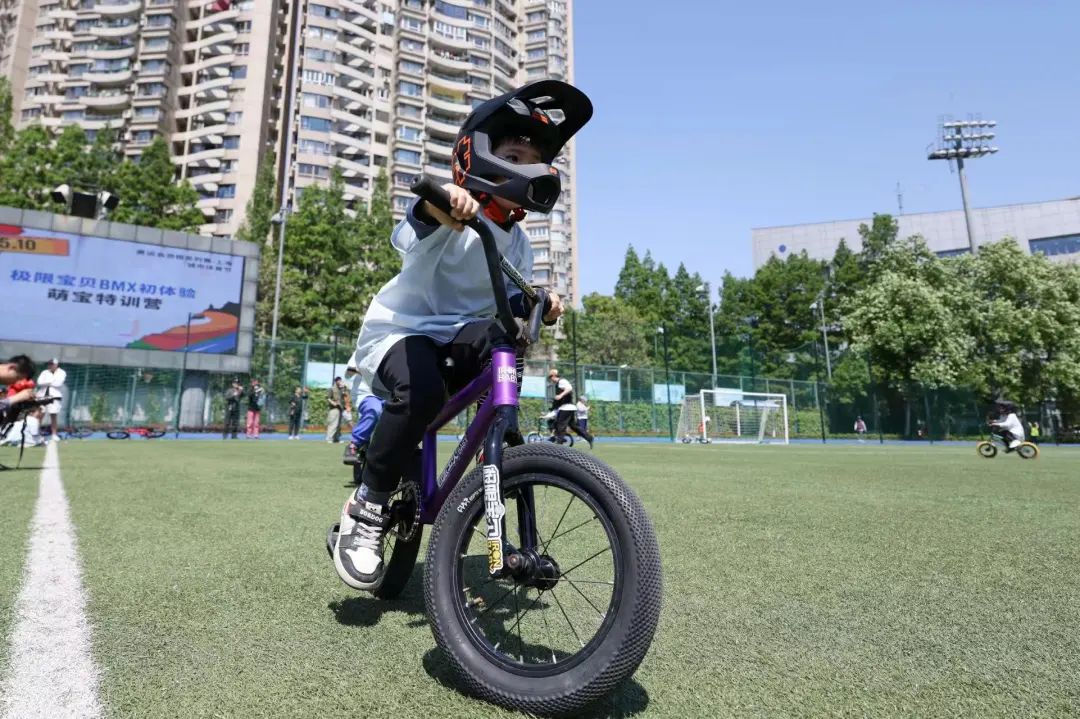 萌娃"小冠军"现身说法,小轮车运动带来的改变真不小