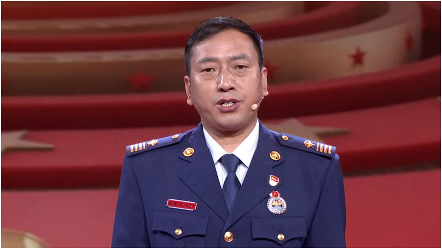 党课开讲啦 | 做群众的"守夜人"