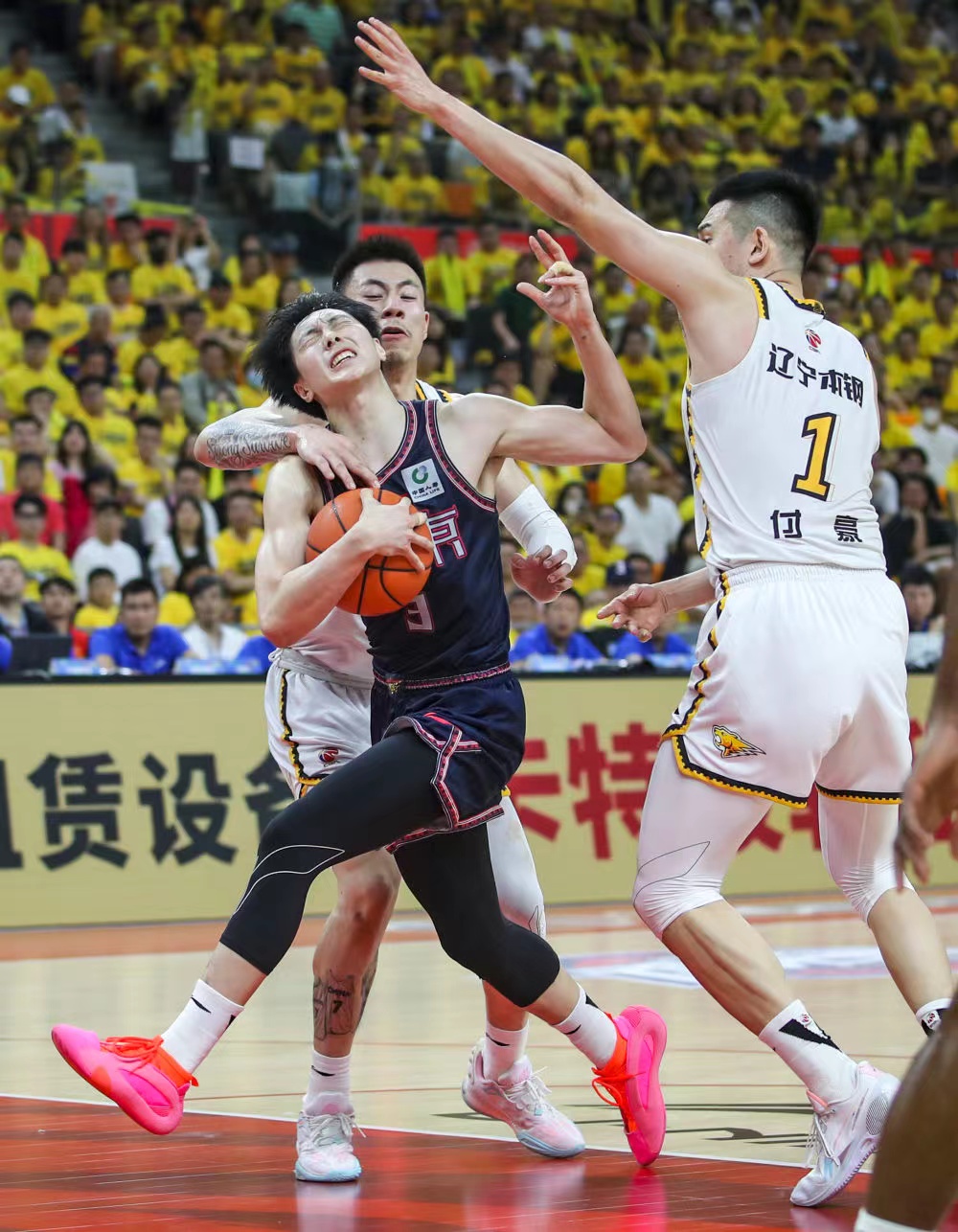 纵观cba丨被伤病耽误的赛季,年轻化的广东男篮瞄向未来