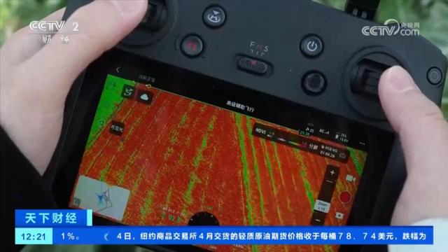 图：湖北荆门用无人机给油菜田“开处方” 来源：央视