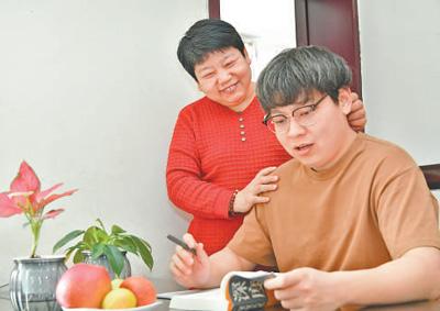 北京00后男孩王宇鹏——用孝心诠释传统美德