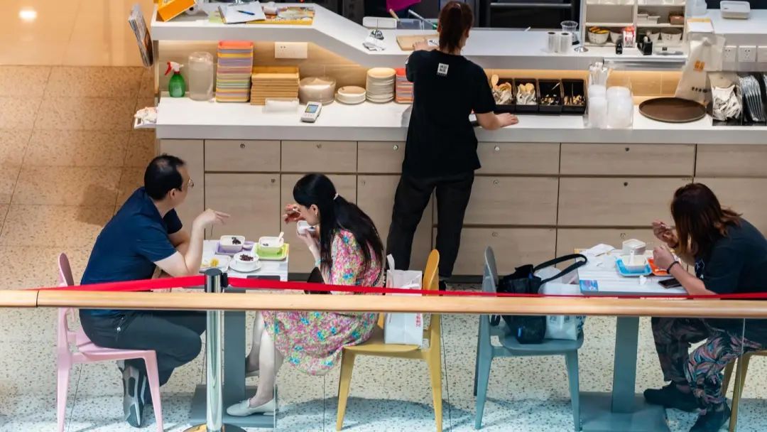 杨枝甘露是最爱,芒果的甜加上西米的软糯,是所有烦恼都能忘掉的口感