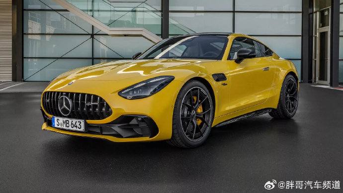 最贵四缸跑车!奔驰amg gt 43已在欧洲上市,起售价约为人民币92.7万元