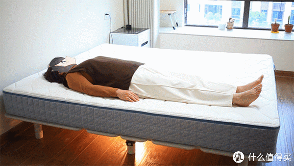 电动床垫怎么安装躺平已经过时了，现在流行的是躺不平，喜临门白骑士智能床让自定义睡眠成为可能_https://www.jmylbn.com_新闻资讯_第9张