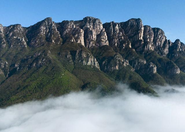 庐山:8分钟内背诵《七律·登庐山》和《桃花源记》可免门票