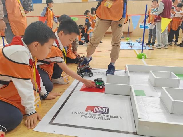 太酷了!上海长宁151支学生队伍上演一场智慧对决