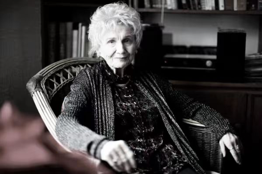 艾丽丝·门罗走了,她笔下故事性最丰富的,仍然是角落里的女性