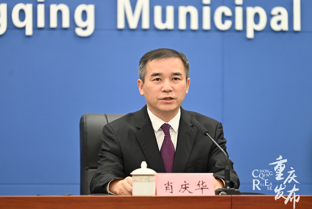 海重庆海关副关长楚   斌市商务委副主任肖庆华沙坪坝区委副书记 