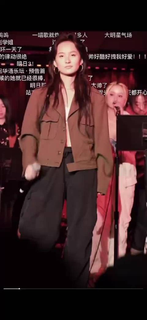 还得是@张钰琪-A琪 ,有实力有胆识报名歌手,真的狠狠respect|张钰琪_新浪新闻