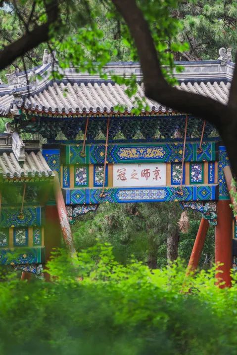 路线>:东门>静翠湖>双清别墅>来青轩>香山寺>雨香馆>晞阳阿>云巢亭>"