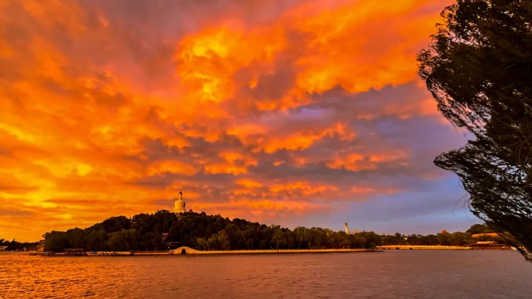 壁纸级美景!北海公园晚霞,美到窒息!