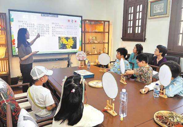 袖珍中医药博物馆内 萌娃体验岐黄国粹