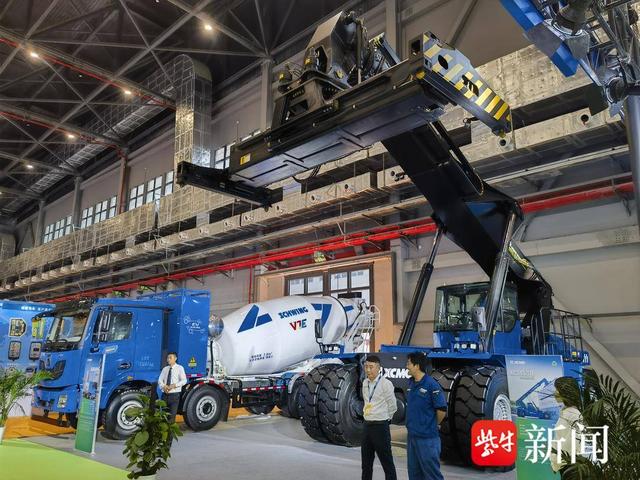 全球"机甲怪兽"来袭! 徐州国际工程机械展开幕