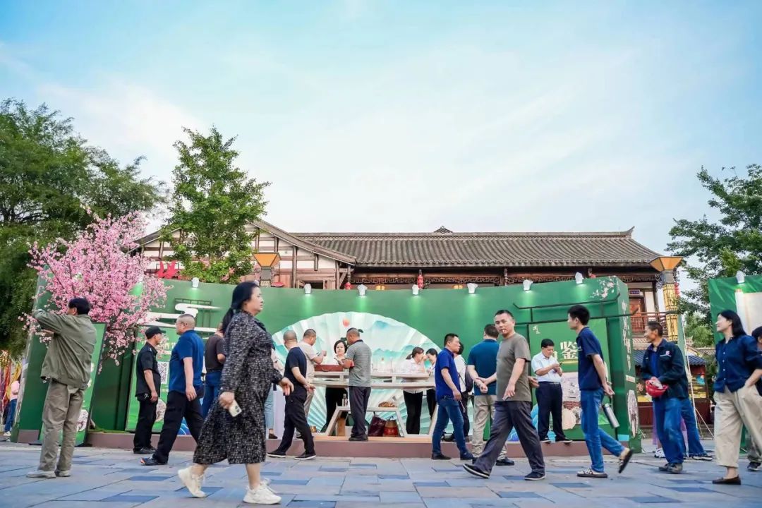 双城"穿越",再现桃花源……武陵酒的名酒节何以"节"然不同?