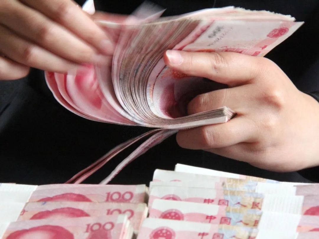 2023年平均工资出炉!这个行业最赚钱