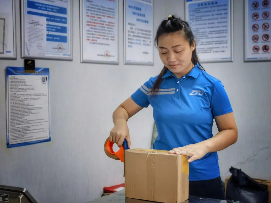 一名95后女快递员的逆袭路