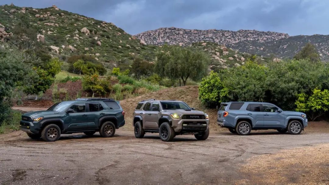 2.4t 8at,非承载分时四驱,配at胎涉水喉,比普拉多硬,认识的人不多