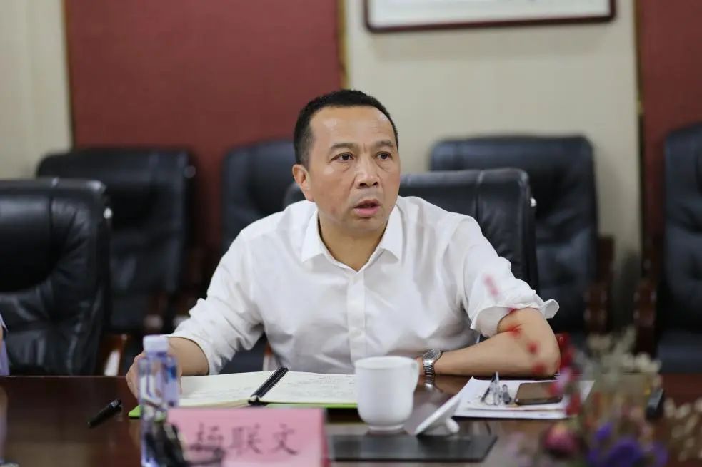 丰台区委教工委副书记杨联文 发言随着管杰特级校长工作室启动会的