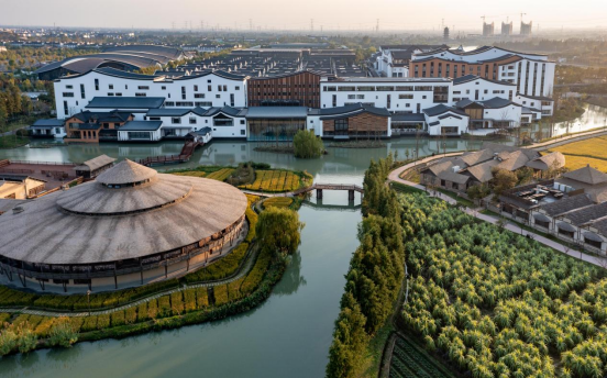 中国旅游研究院总统计师马仪亮在接受上海证券报记者采访时分析,高铁