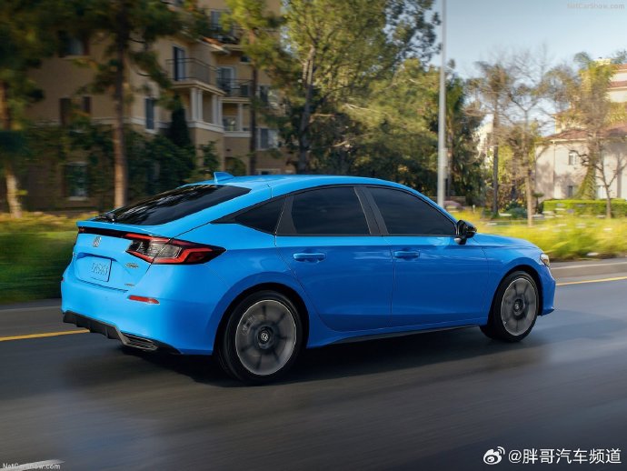 2025 款civic 官图发布,新车将提供两种全新混动版车型 —— 运动版和