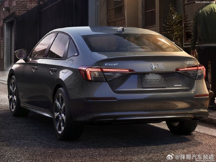 2025 款civic 官图发布,新车将提供两种全新混动版车型 —— 运动版和