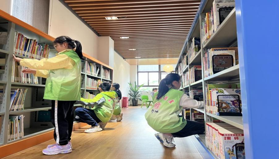 闵行区新虹图书馆儿童友好城市阅读新空间嘉定区南翔镇图书馆开辟适合