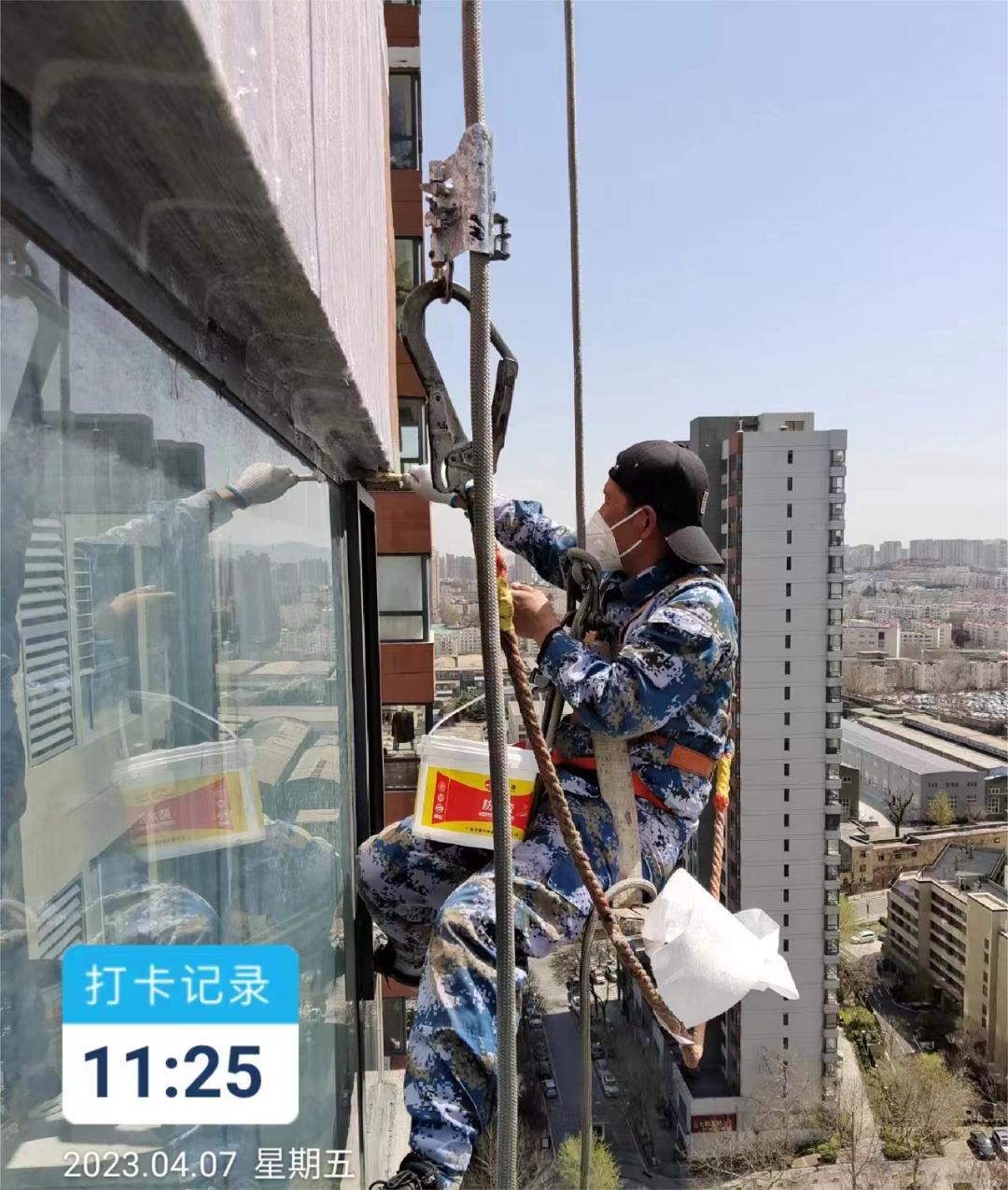 专业工程师持高空作业证服务,质量安全有保障!