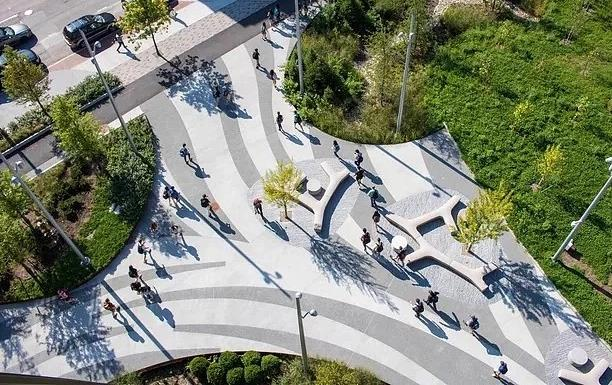 北京朝阳站迎宾大道环境整治工程10月完工