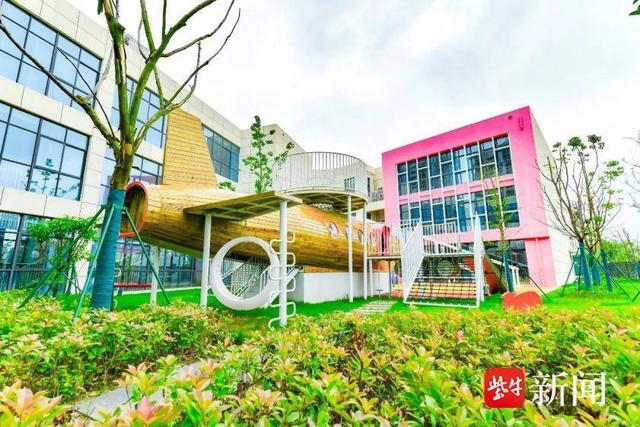 目前全区共有11所幼儿园,除新启用的2所幼儿园外,均为省市优质幼儿园