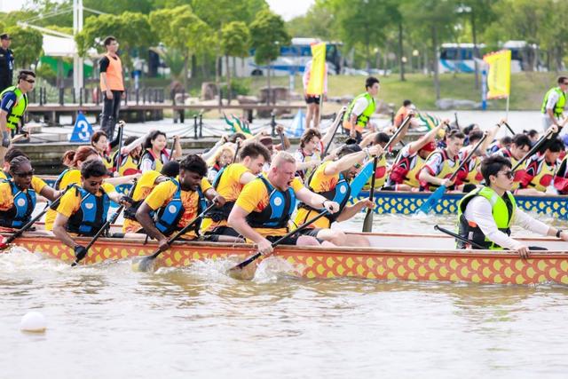 长三角高校外国留学生龙舟邀请赛举办,765人参赛