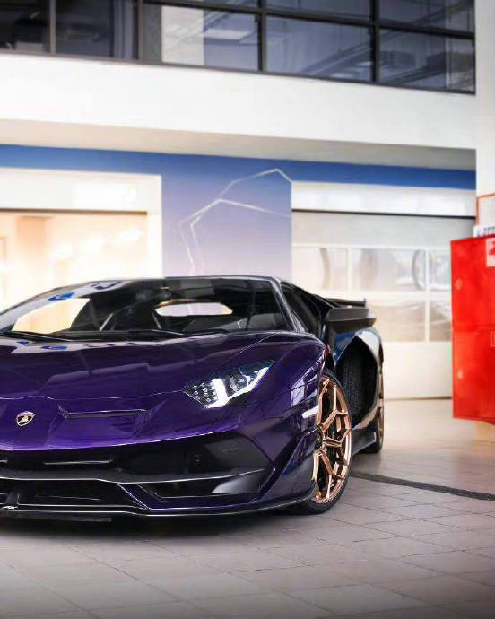 少见的紫色兰博基尼aventador svj,很漂亮!-新浪汽车