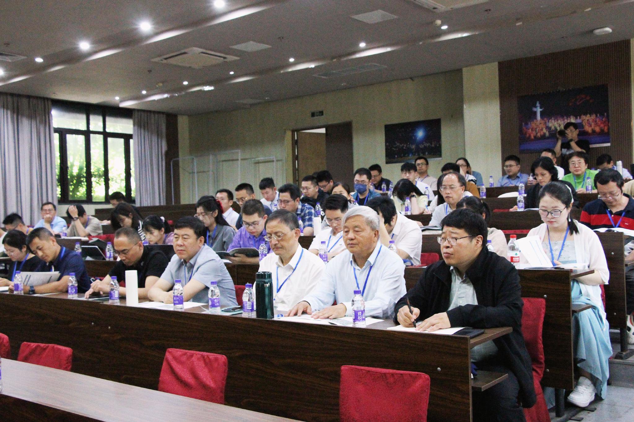 5月18日上午,会议开幕式于杭州师范大学人文学院弘毅厅举行,由杭州