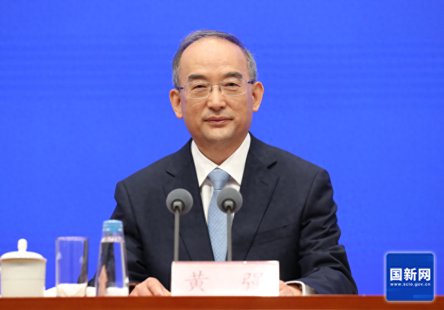 四川省委副书记,省长黄强会上介绍,作为粮食主产省之一,四川千方百计