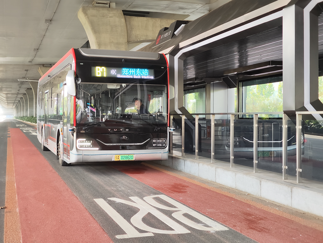 郑州brt15岁了!看看都有哪些变化?