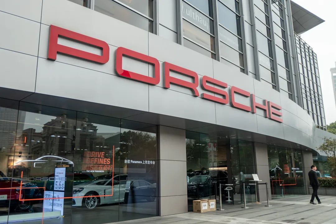 保时捷经销商"逼宫",惊动宝马-新浪汽车