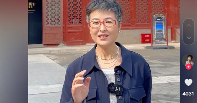 51岁张泉灵近照吓坏网友！满头白发，讲话漏气！知情者曝衰老原因|张灵泉|形象|身体|央视|离职_新浪新闻